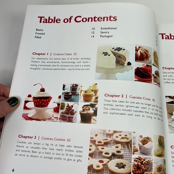 Cookbook - Bake Sale  Cookbook - Sandra Lee - Picture 4 of 9